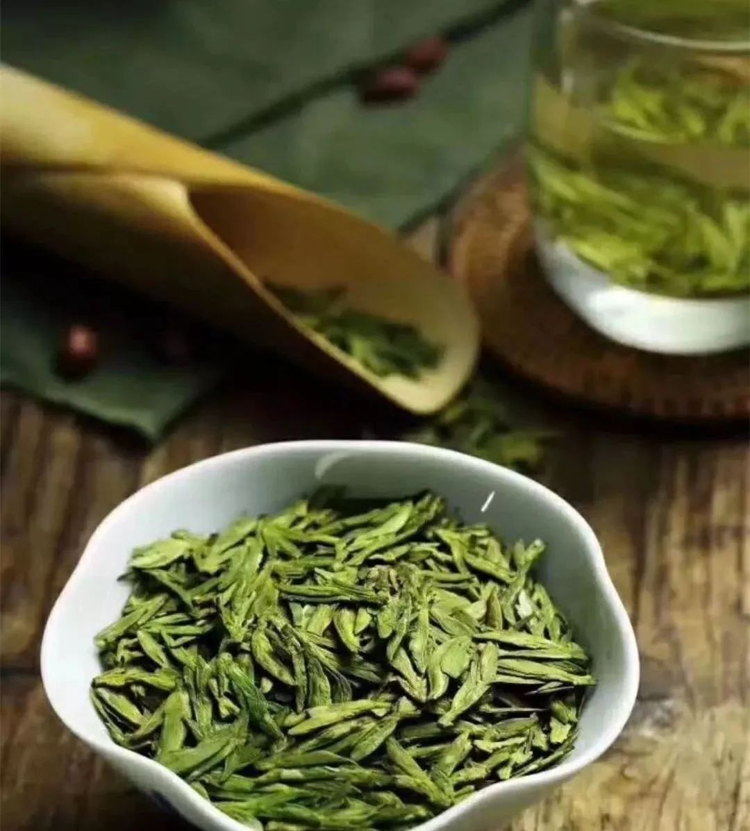 用一盏龙井茶，将春天留下